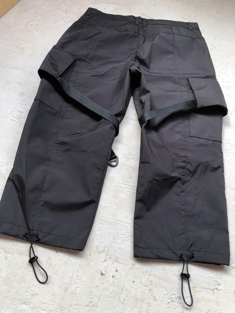 Reindee lusion cropped cargo, Men's Fashion, Bottoms, Trousers on Carousell