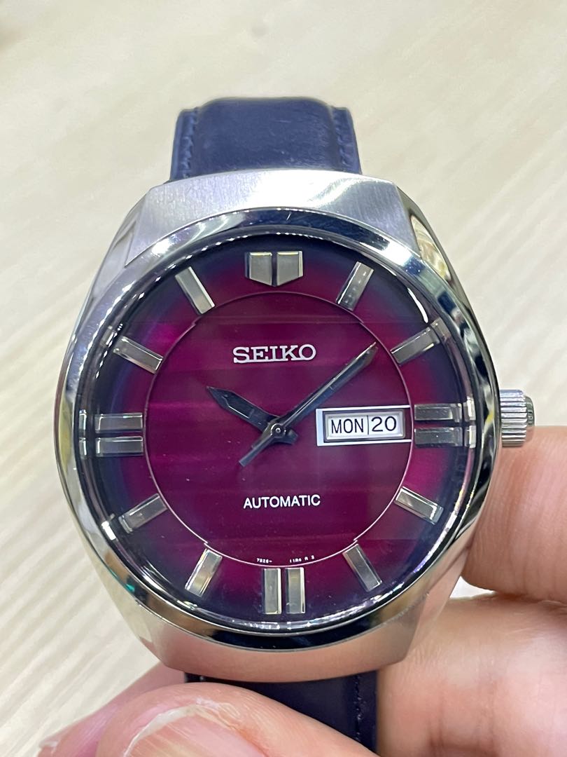 Seiko recraft red hotsell