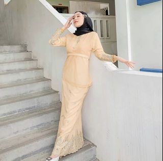 (Category: ) located in . Submitted by mywardrobex (Listing ID 1151087418, Image 1). Description: .