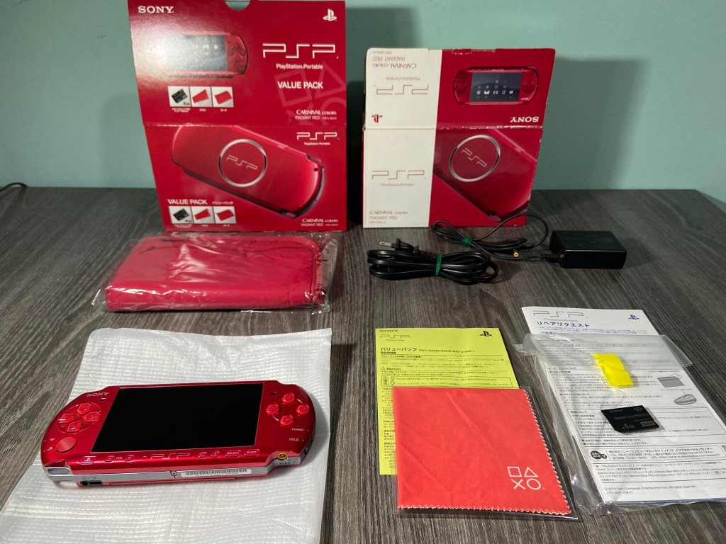 Sony PSP3000 Radiant Red Value Pack like new, Video Gaming, Video Game