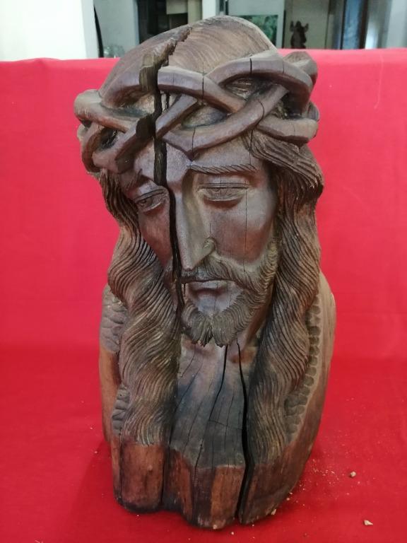 Vintage Jesus Christ wood carving (no idea with the kind of wood), Hobbies & Toys, Memorabilia