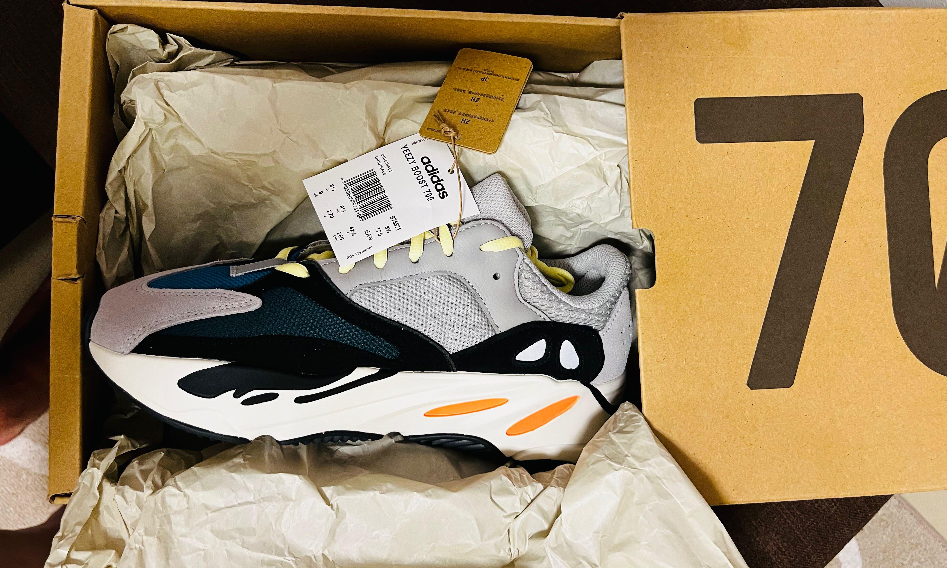 Yeezy boost clearance 700 size 9