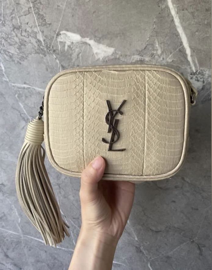 Ysl niki small size(22cm), Luxury, Bags & Wallets on Carousell