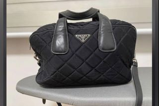 (Category: ) located in . Submitted by stashcouture (Listing ID 1134431129, Image 1). Description: .