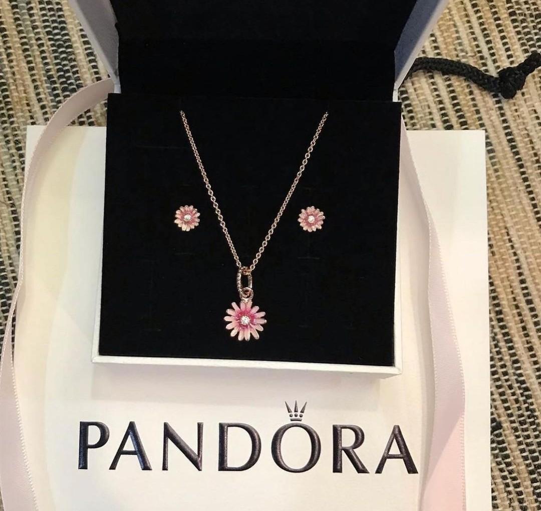 PANDORA AUTHENTIC DAISY FLOWER NECKLACE 