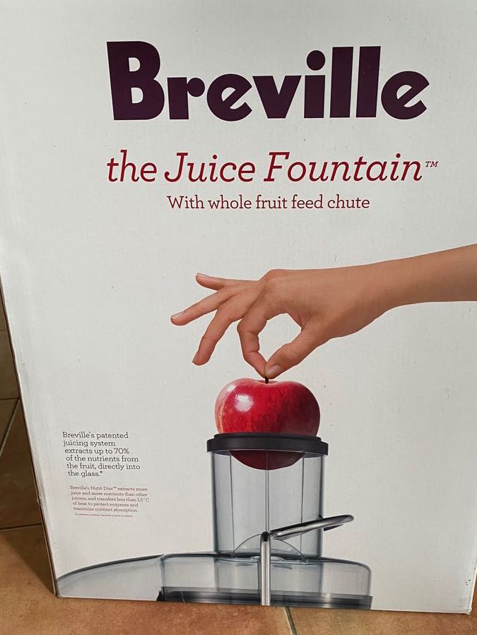 BNIB BREVILLE FOUNTAIN™ JUICER (JE95 