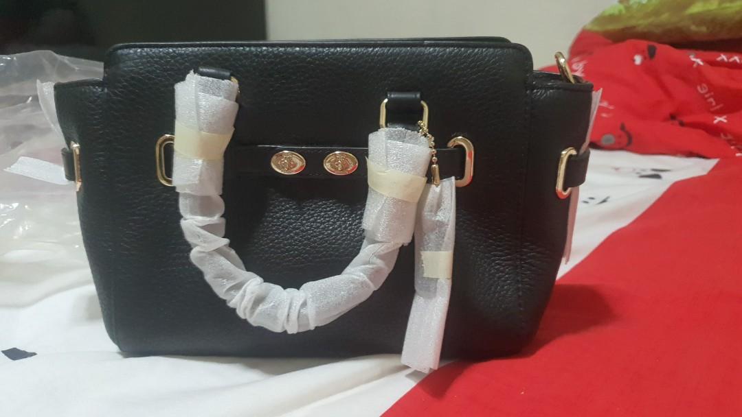 Coach MINI BLAKE CARRYALL IN BUBBLE LEATHER