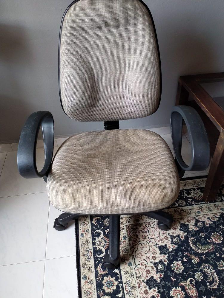 Computer Table and chair., Furniture & Home Living, Furniture, Tables & Sets on Carousell