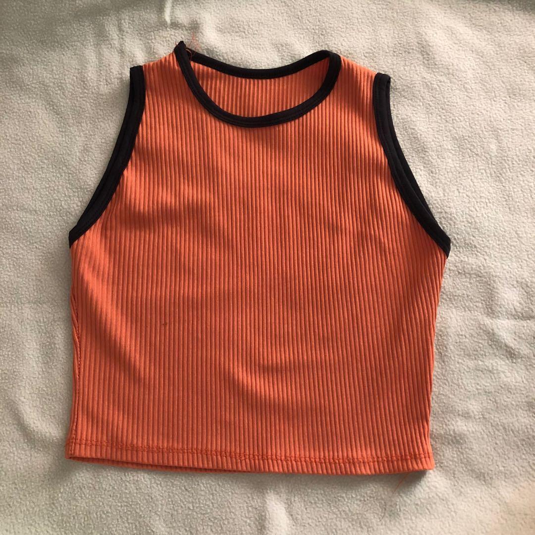 Crop Top Bundle (Category: Others Tops) located in Caloocan City. Submitted by bh1ech (Listing ID 1151275544, Image 2). Description: Buy all 4 for 100only.