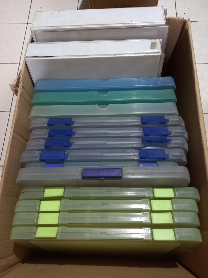 Document paper file holder (Category: Stationery & School Supplies) located in Quezon City. Submitted by ybur21 (Listing ID 1151219436, Image 3). Description: Php50 per piece or take all for Php500 transparent plastic file box or holder multi-function for crafts organizer or document paper protector available items: 4 yellow, 4 blue, 1 blue box, 1 green box, 1 white box, 1 letter size.