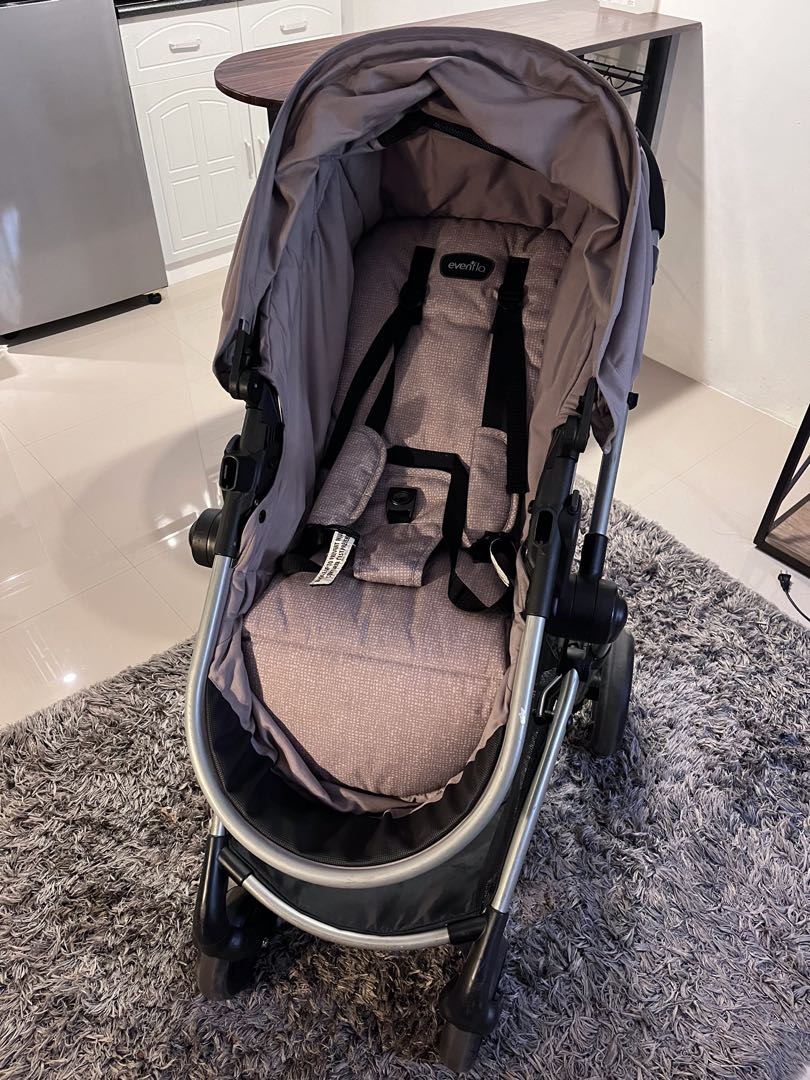 Evenflo Stroller / Babies & Kids, Going Out, Strollers on