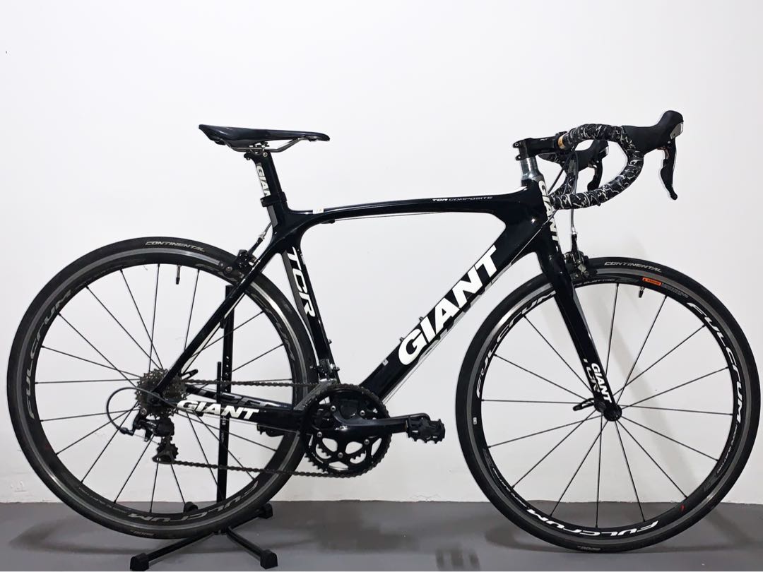 Full 105 Giant TCR Composite Road Bike 