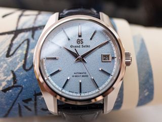 （分類：）位於 。 由 cs.watches 提交（商品編號 1151288405，圖片 1）。簡介： 。