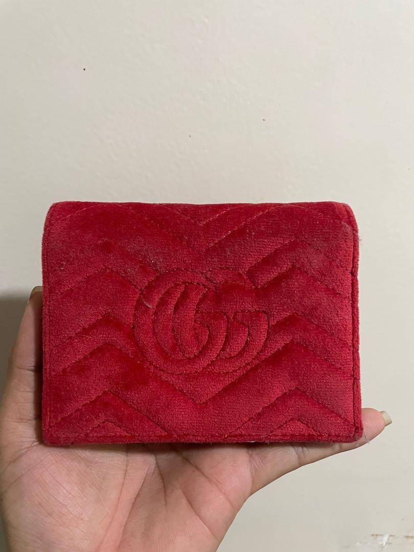 Gucci Marmont Wallet (Category: Luxury Bags & Wallets) located in Valenzuela. Submitted by declutterstuffs0099 (Listing ID 1151327370, Image 2). Description: Bought in Japan Coded (see the pic) Gucci zipper Gucci closure No flaws.