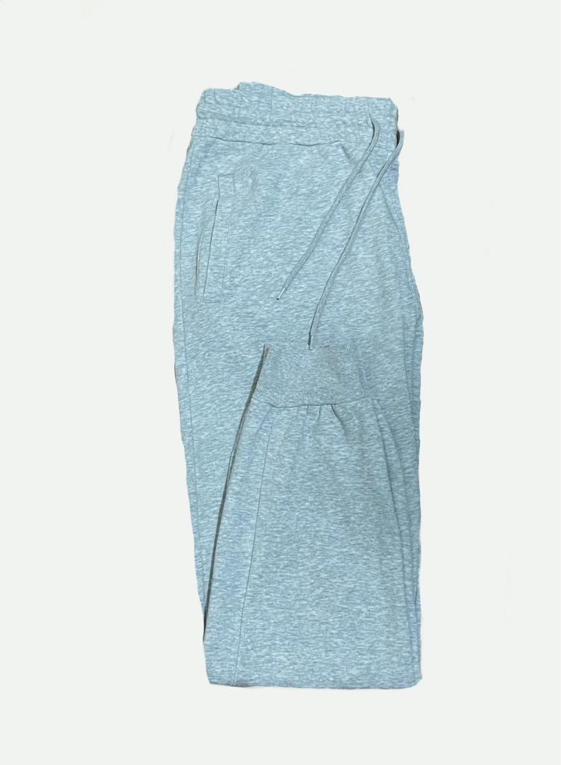 H&M Gray Sweatpants Divided (Category: Joggers) located in Quezon City. Submitted by graygrey (Listing ID 1151340313, Image 2). Description: Measurements Length : 39 inches WL: 36-40 inches Good Quality Not Abused Legit.