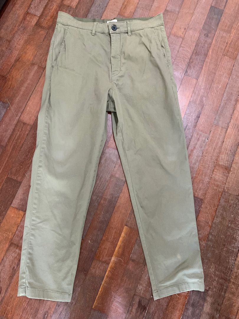 Hu0026M Slim Fit Cropped Pants, Men's Fashion, Bottoms, Chinos on Carousell
