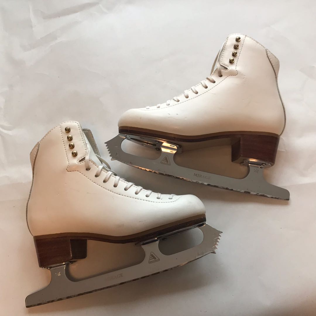Jackson 2270 Competitor Figure Skates (size 37), 運動產品, 運動與體育, 運動與體育 溜冰鞋，旱冰鞋和滑板車 Carousell