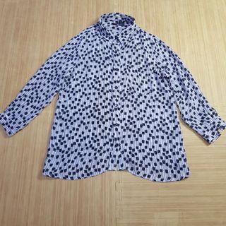 Kemeja Motif Putih/Hitam - Medium