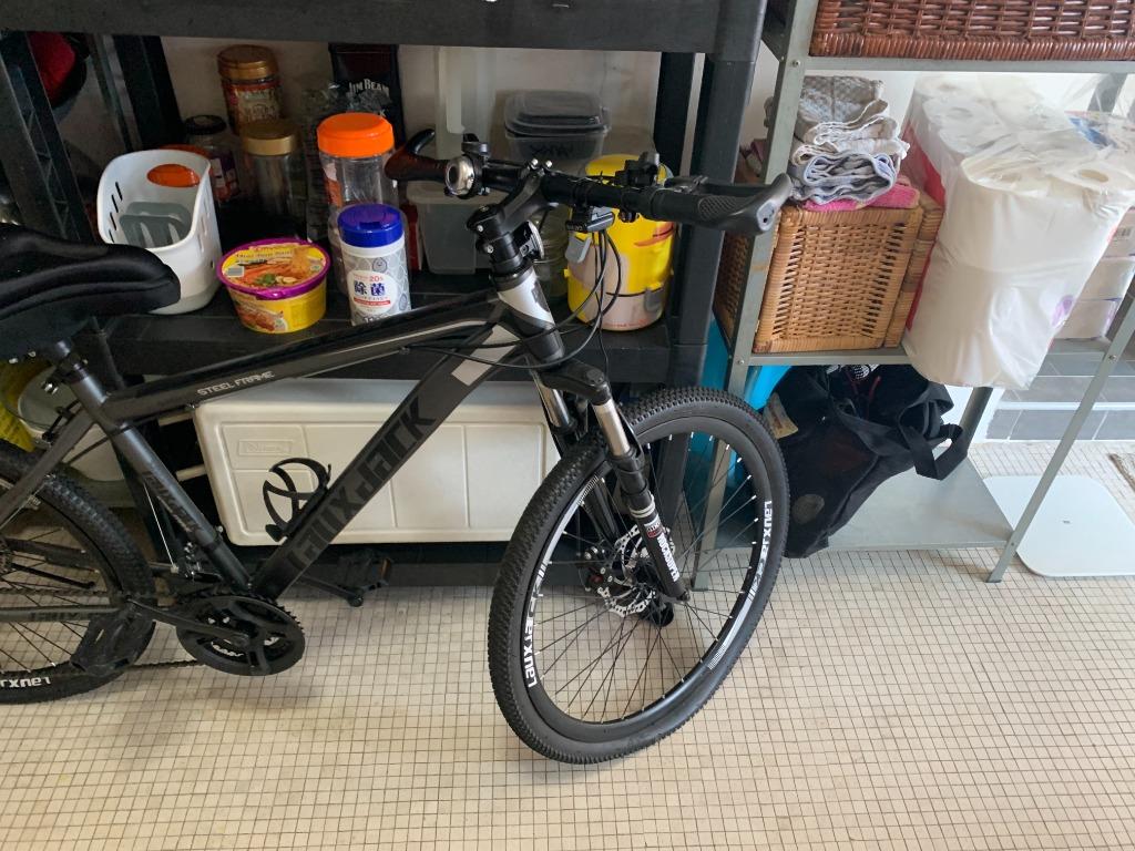 Lauxjack Mountain bike ridden 2 times like new