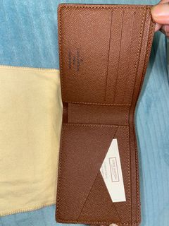 （分類：）位於 。 由 watchstoreeeee 提交（商品編號 1151332007，圖片 1）。簡介： 。