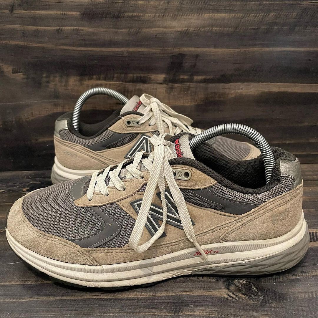New balance discount metallic 880