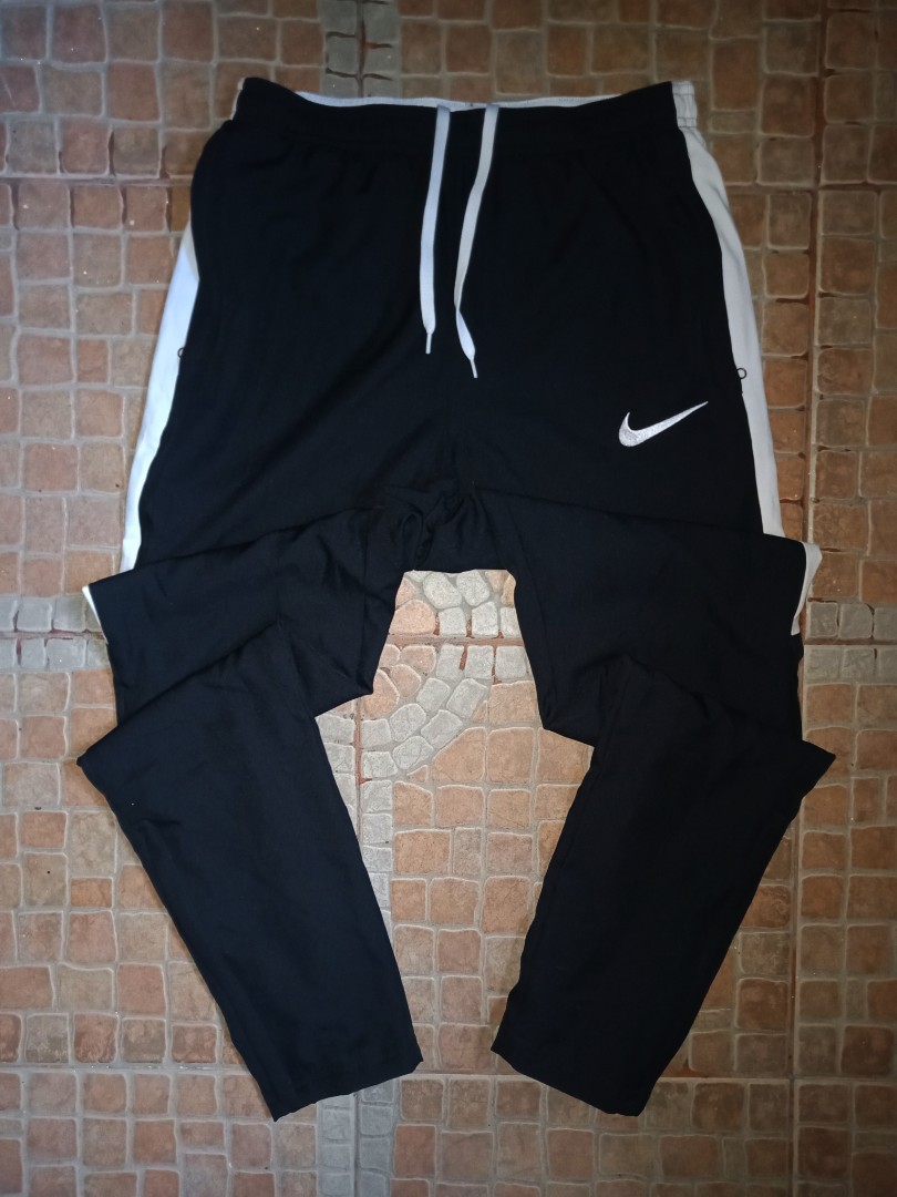 nike pants with zipper at ankle
