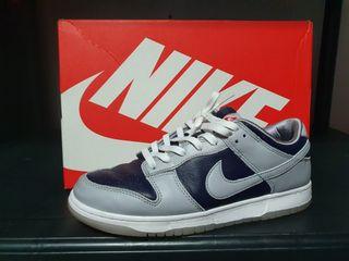 Nike SB Dunk Low Jeter Yankees Baseball Shoe Gray Navy Blue 309431
