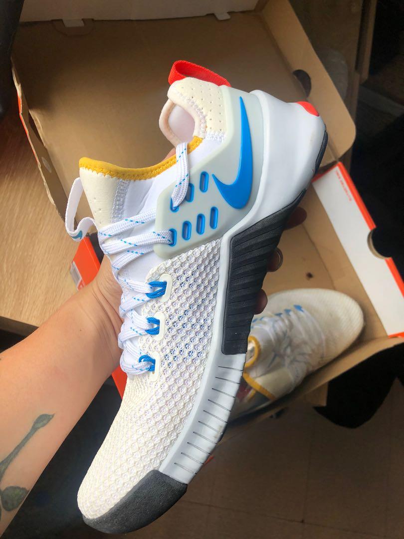 Nike free x metcon pure best sale platinum
