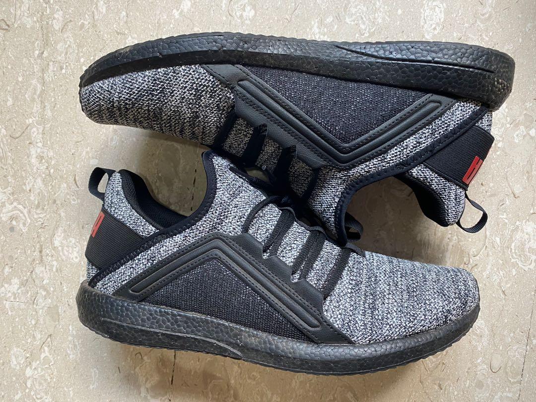 Mens grey hotsell puma sneakers