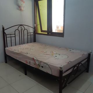 (Kategori: ) berada di . Dikirim oleh mbun_lia (ID iklan 1151225926, Gambar 1). Deskripsi: .