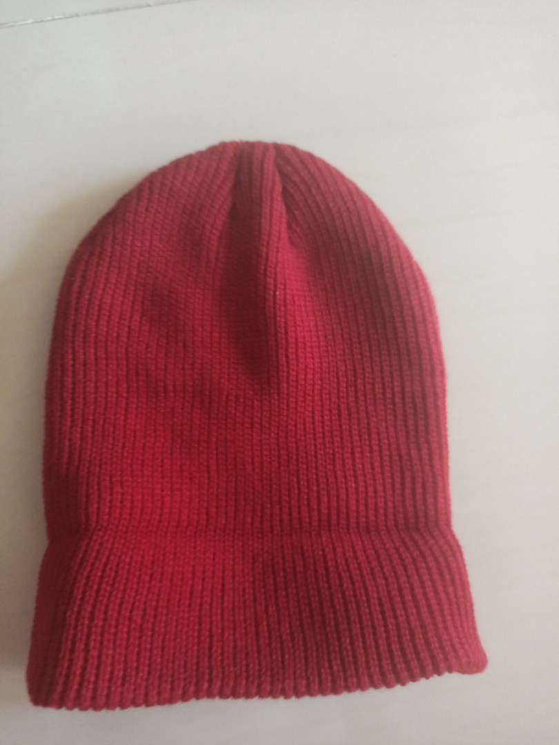 ladies red beanie hat