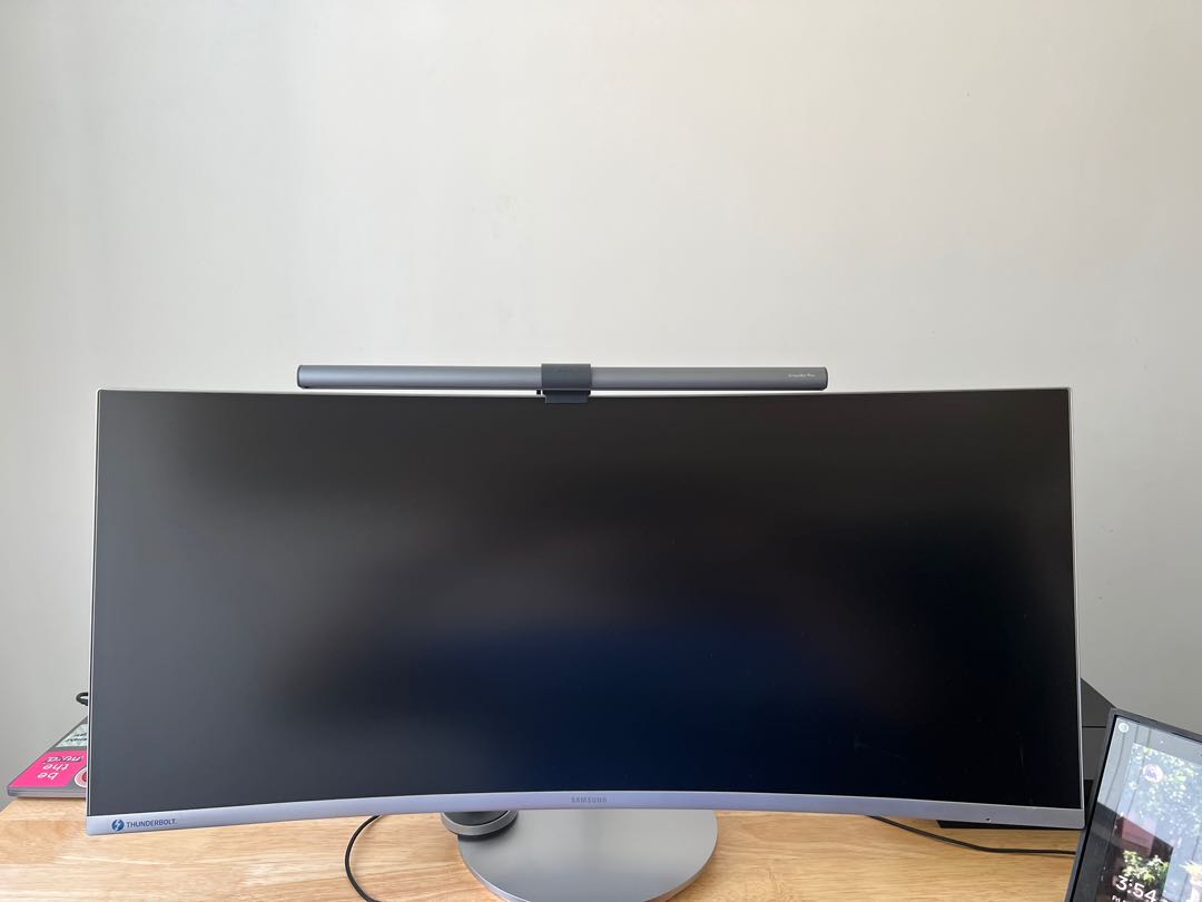 Samsung 34 inch curved monitor with thunderbolt, Computers & Tech ...