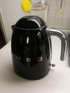 SMEG electric kettle
