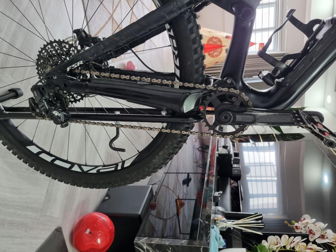Specialized Enduro FSR Elite Carbon 29ers Size S Everything Else