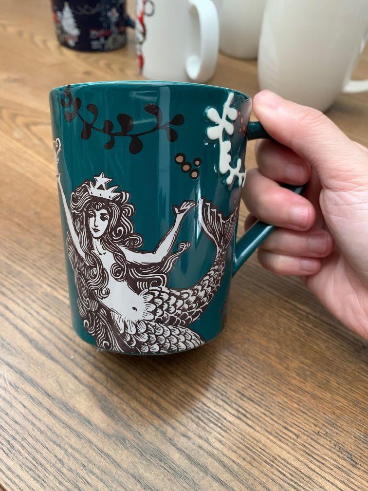 Starbucks classic Siren green mug 2014 (Japan), Furniture & Home Living,  Kitchenware & Tableware, Water Bottles & Tumblers on Carousell