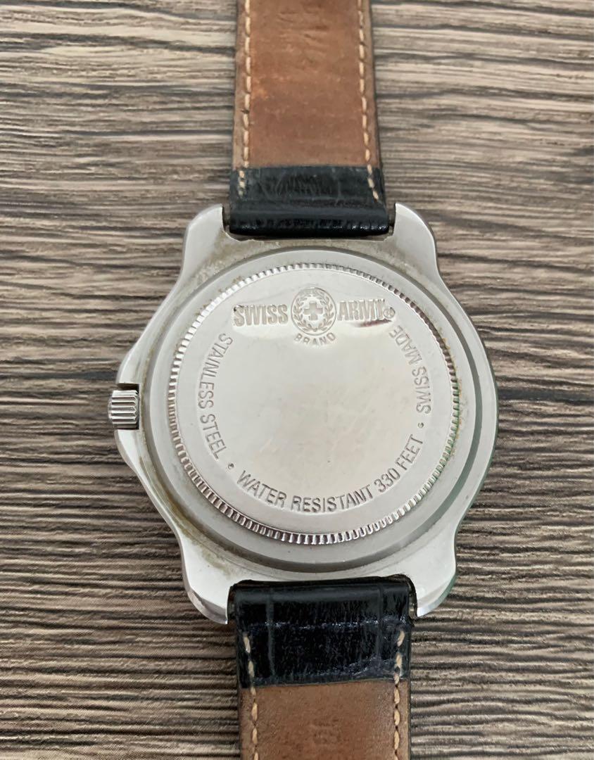 Swiss army on sale watch back removal