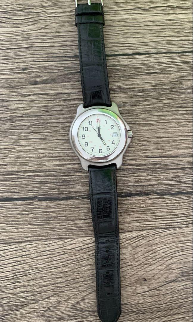 swiss army watch Luxury Watches on Carousell