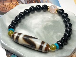 (Category: ) located in . Submitted by happiness_crystalgem (Listing ID 1151269836, Image 1). Description: .