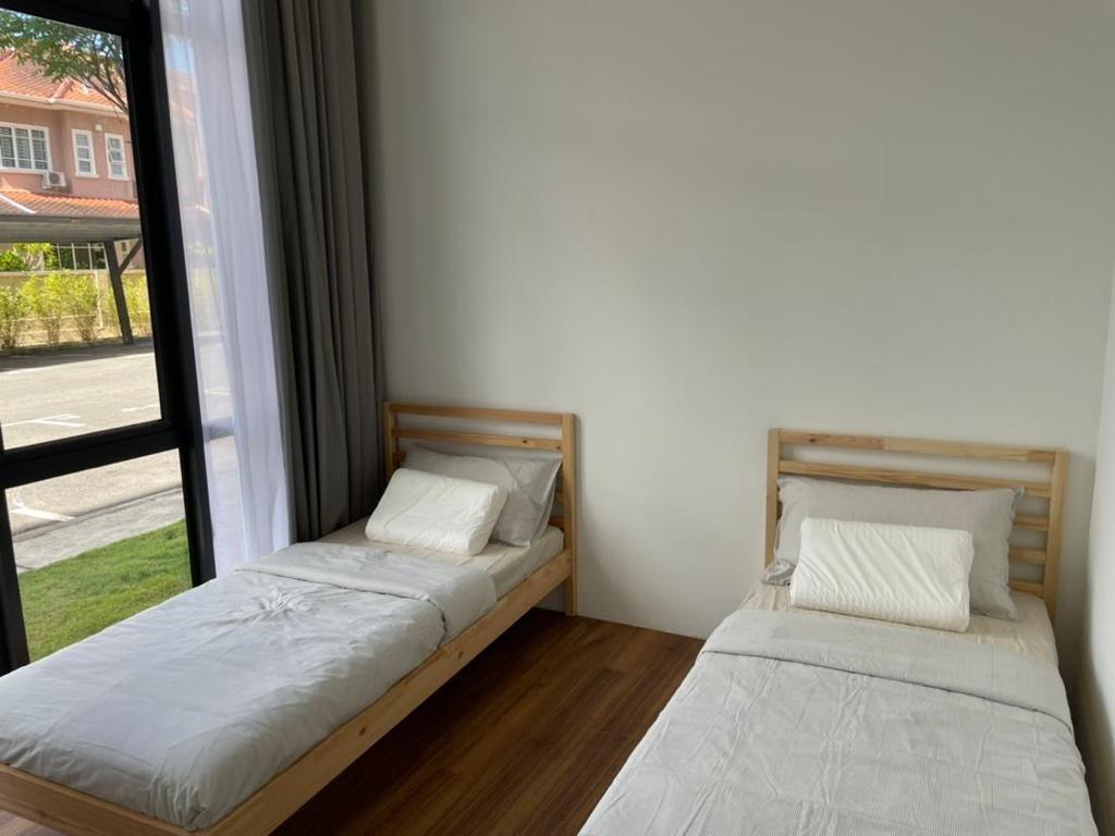 Toorak Park apartment for rent, Property, Rentals on Carousell