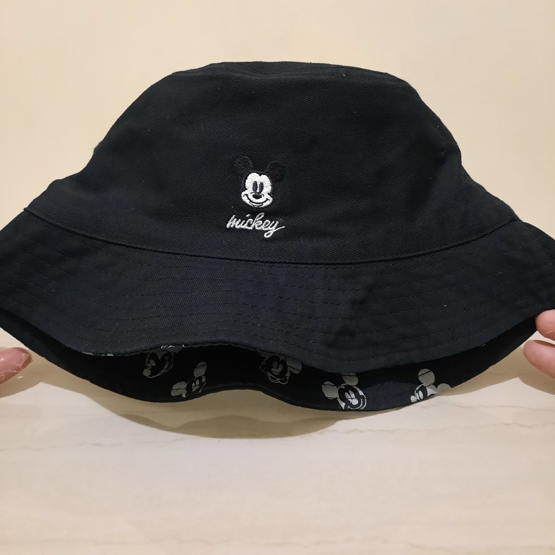 TOPI BUCKET HAT DISNEY BOLAK BALIK size 