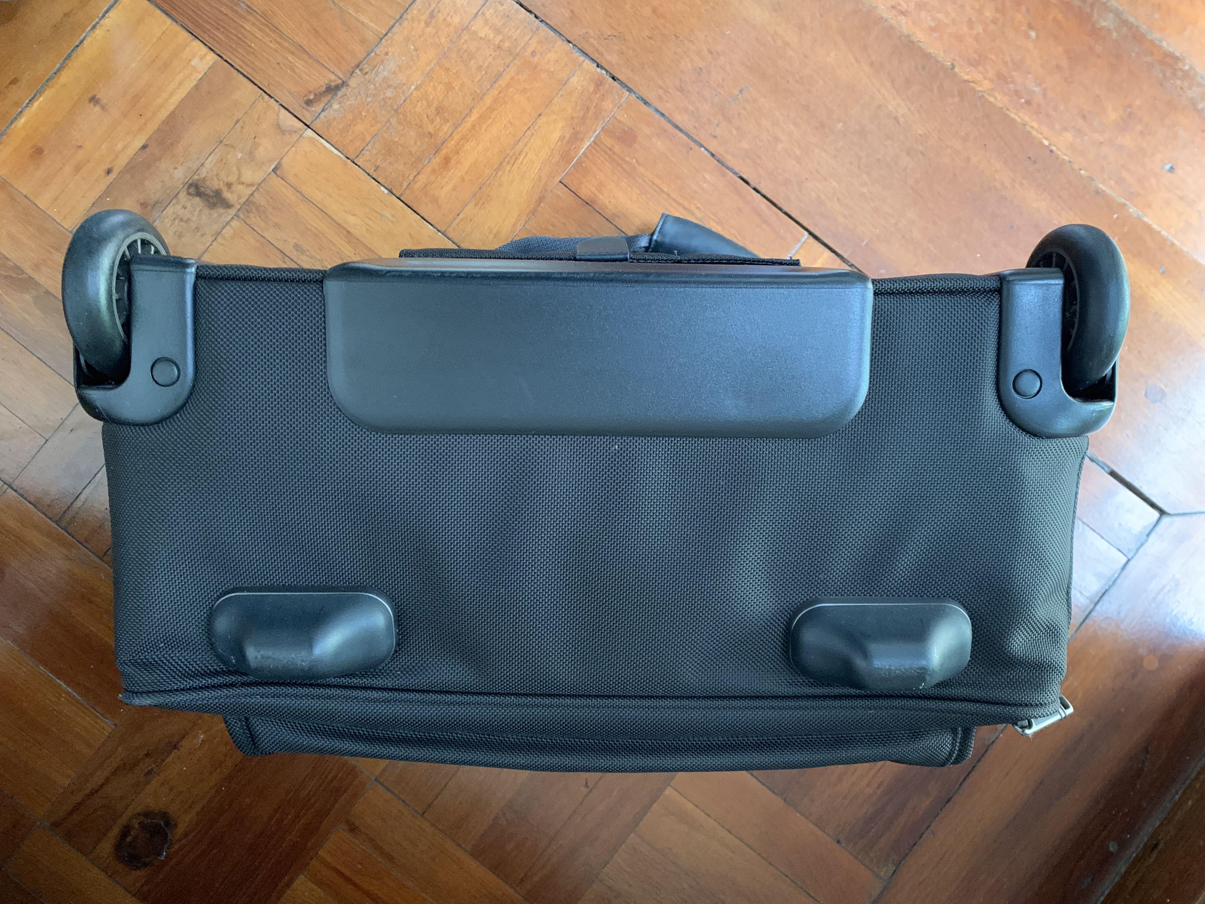 Tumi Cabin Luggage Suitcase / 2Wheeled Briefcase / Tumi Carry Duffle