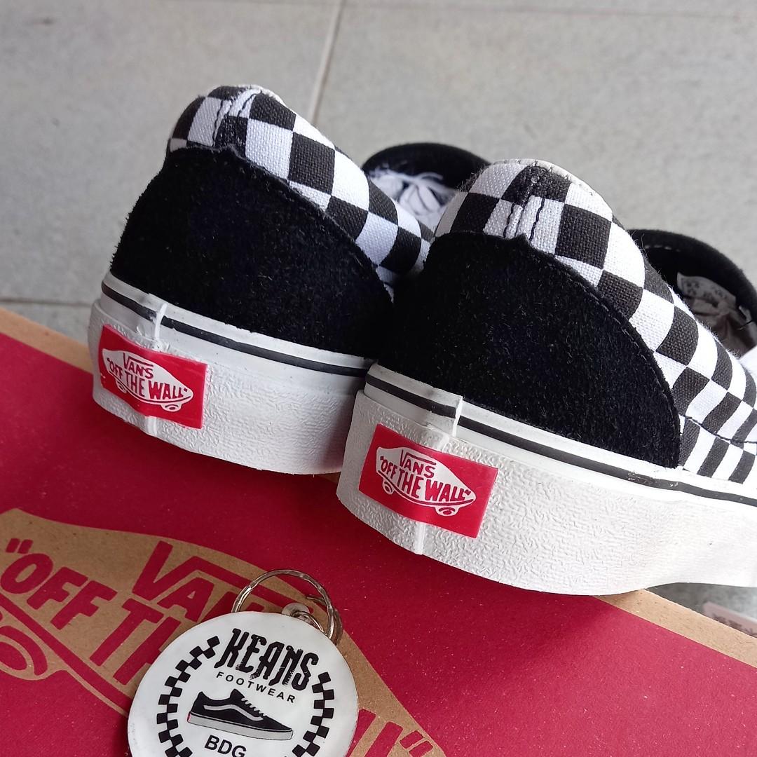 tiger check slip on vans
