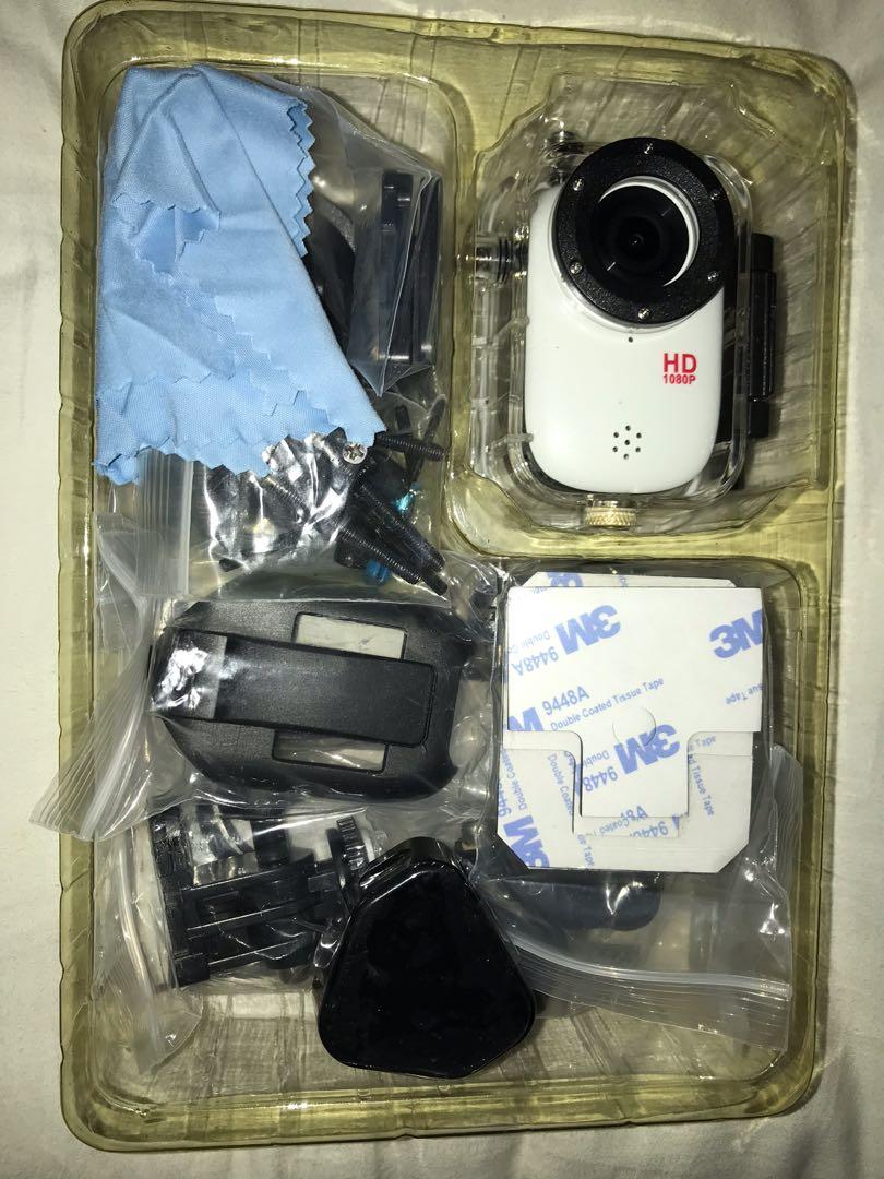 Weightlifting belt (Eleiko) and lifting strap (Eleiko), both leather