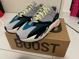 yeezy 700 wave runner size 9.5