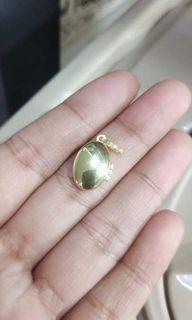 18K Saudi Gold plain Locket pendant