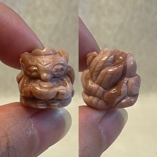 （優惠）戈壁玉化粉紅阿拉善瑪瑙彩玉立體元寶財神九尾狐仙上下通孔64202088751491110