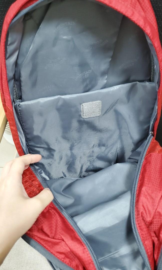 全新 背囊 mountain wolf backpack, 女裝, 手袋及銀包, 背囊 Carousell
