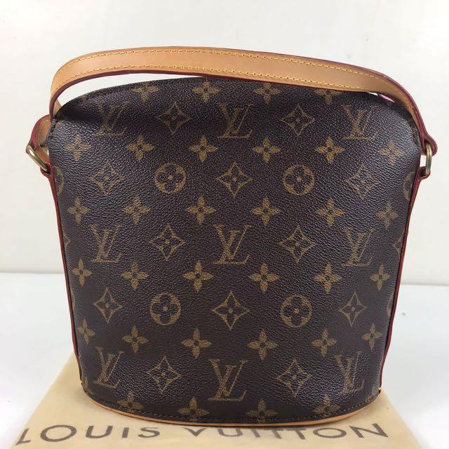 AUTH L.V DROUOT CROSSBODY C/W DUST BAG MADE IN FRANCE DATECODE
