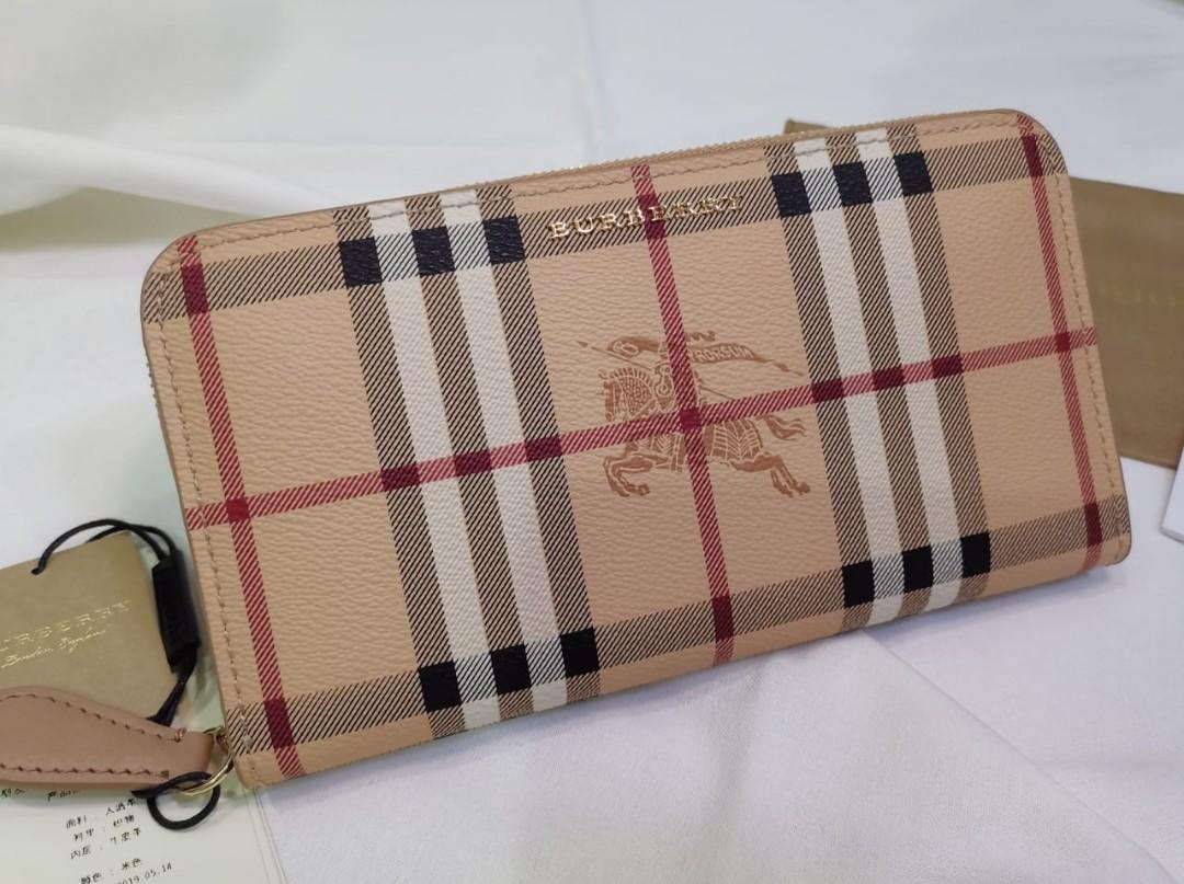 Leather wallet Burberry Beige in Leather - 31495667