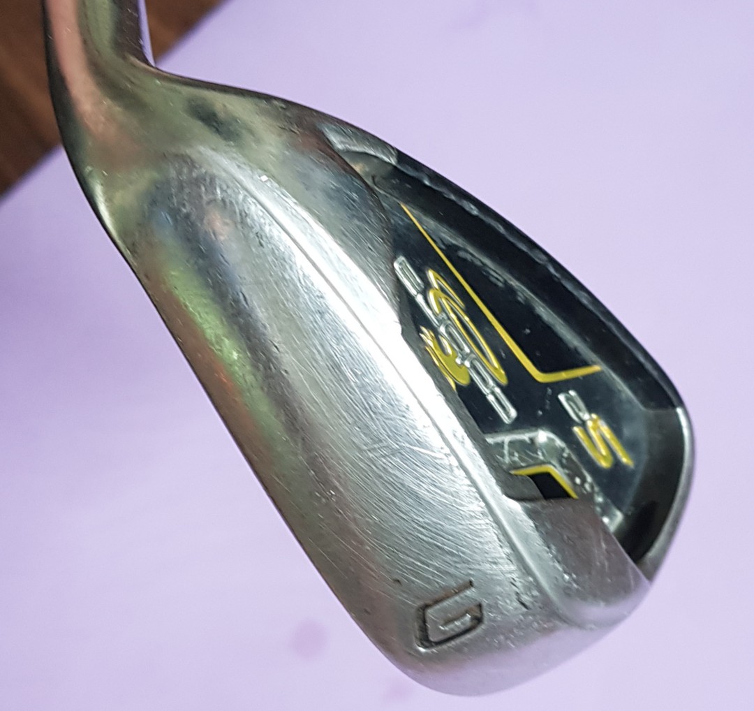 Cobra S2 Gap Wedge, Sports Equipment, Sports & Games, Golf on Carousell